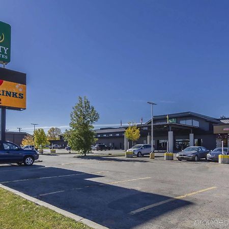 Quality Inn & Suites Саскатун Екстер'єр фото