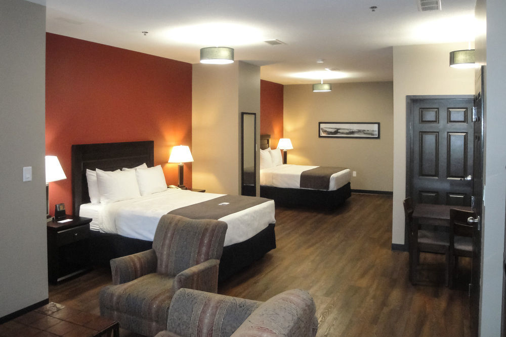 Quality Inn & Suites Саскатун Екстер'єр фото
